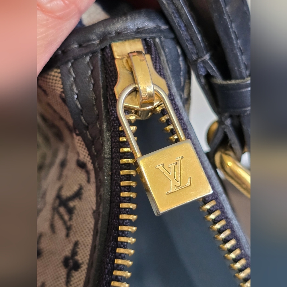 Louis Vuitton Mini Lin Kathleen Pochette - Picture 12 of 15